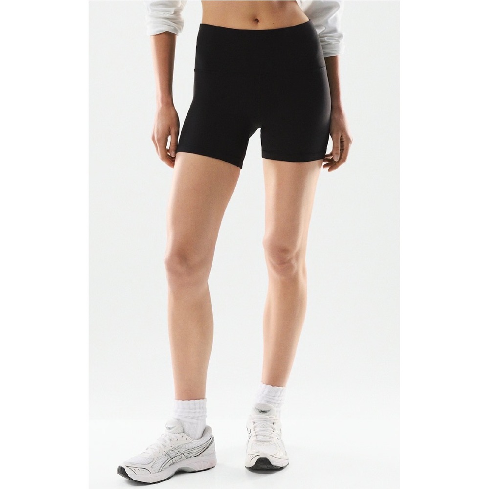Aritzia NWOT TNA TnAction Butter Cheeky High Rise Bike Shorts Black Sz 00 XXS
